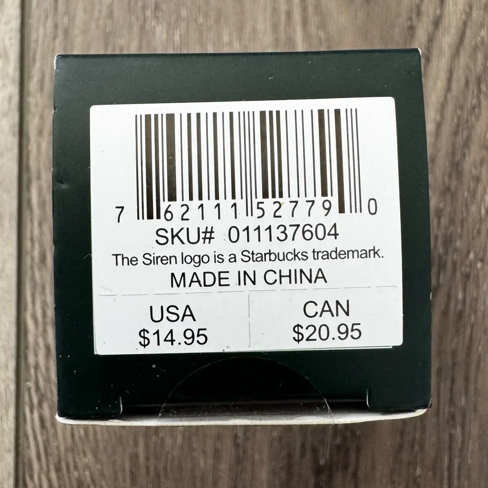 New/Box Starbucks Gold Studded 2022 Holidays Cold Cup Ornament Key Chain Limited